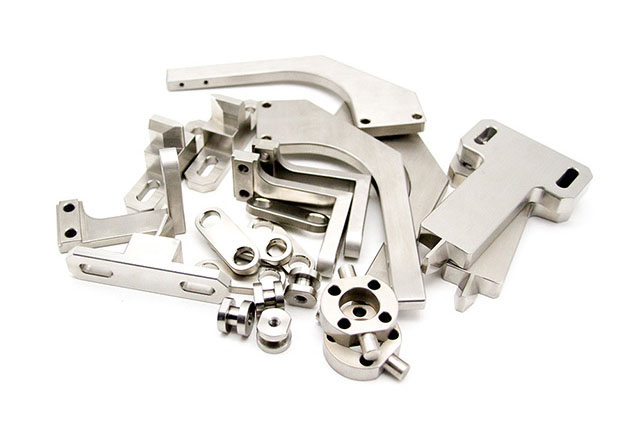 找鋁型材邊框加工廠家，我們選擇深圳鑫創(chuàng)盟準(zhǔn)沒錯！