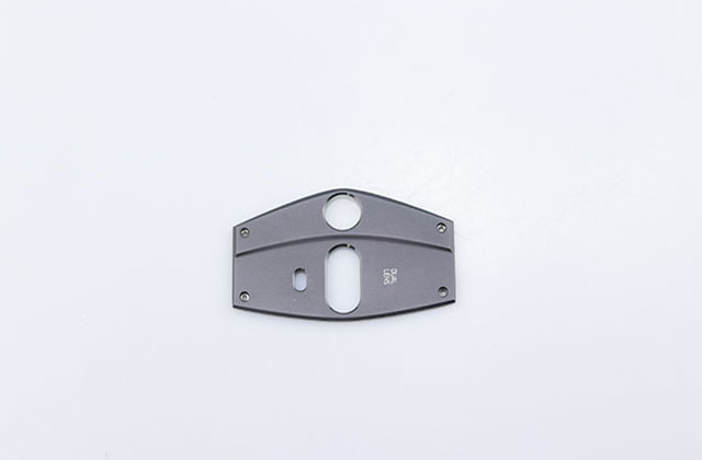 怎么通過CNC加工精密CNC加工來完成CNC加工數(shù)碼零件加工？